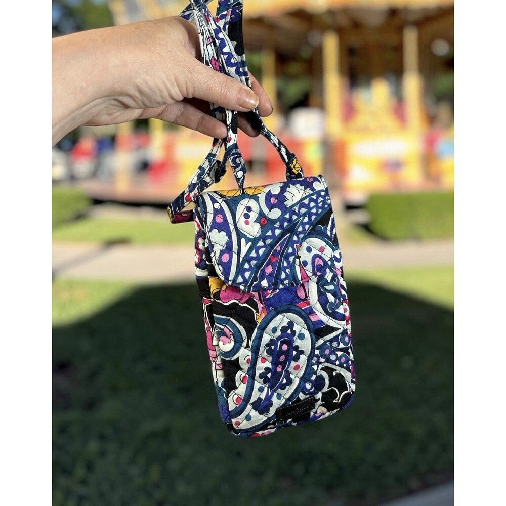 Vera Bradley Disney Mickey Whimsical Paisley Crossbody Phone Case Bag EUC Blue
